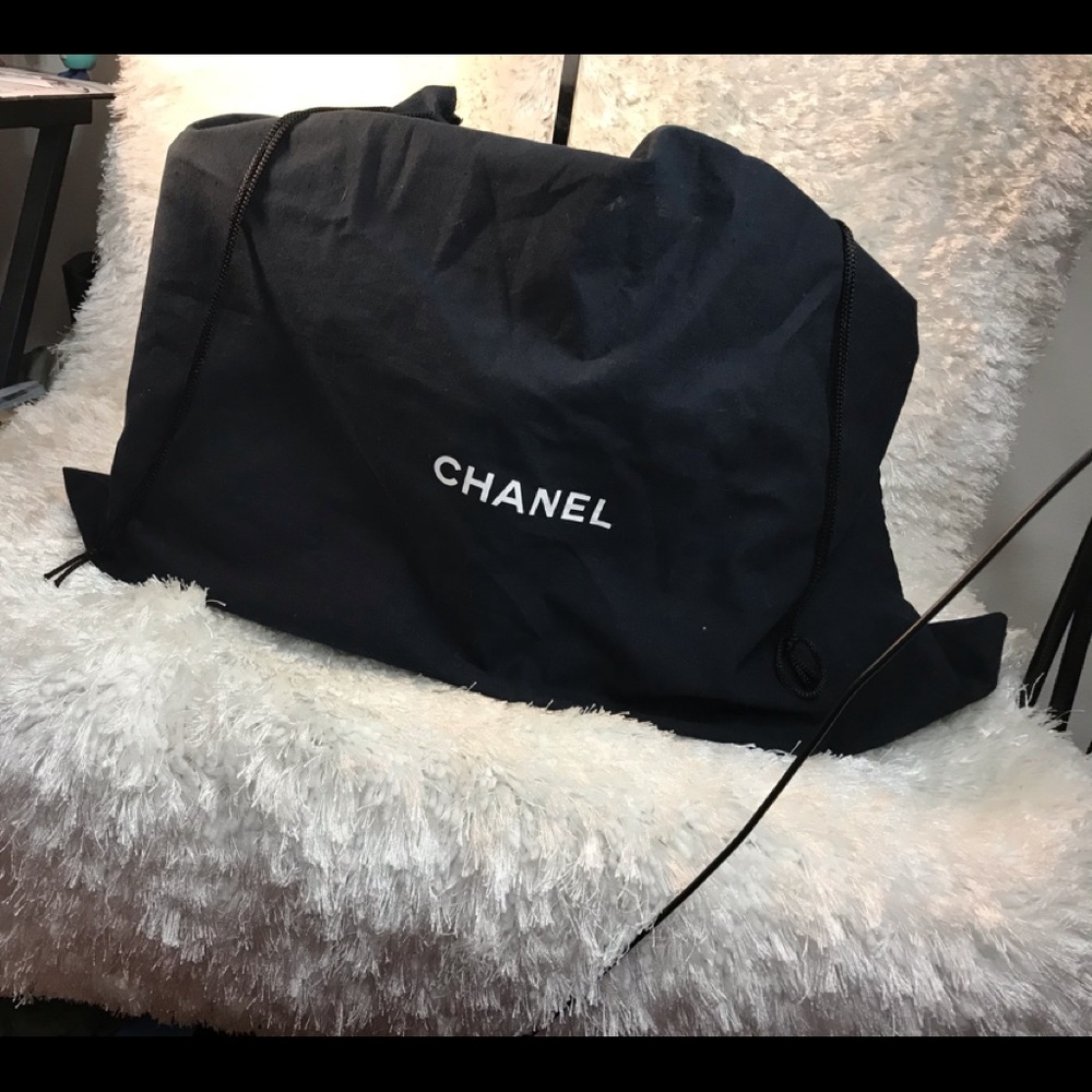 Chanel GST Caviar Grand Shopping tote maroon bag - Picture 15 of 16